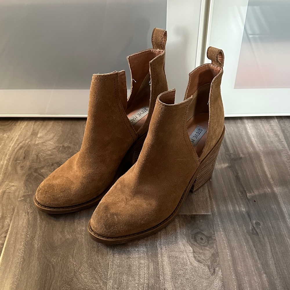 Steve Madden Tan Suede Ankle Booties